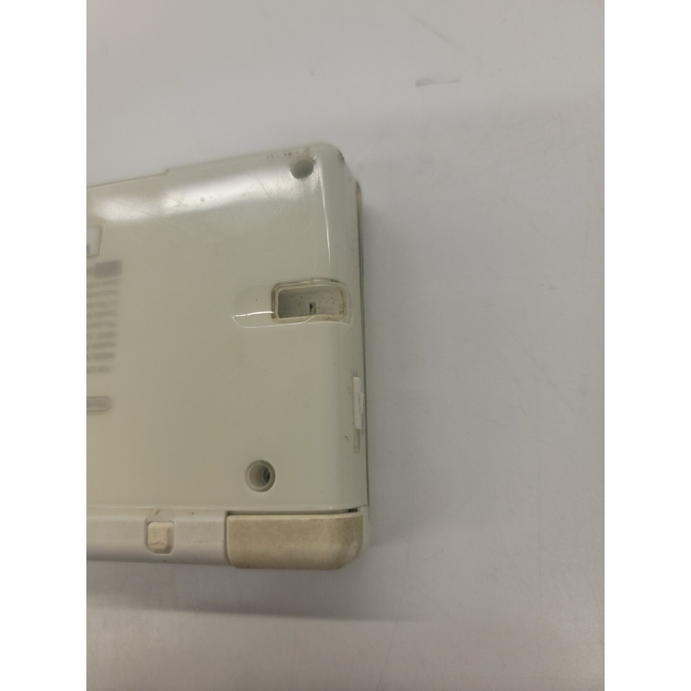 Nintendo DS Lite Console USG-001 White (Untested) No Power Supply - Picture 8 of 9
